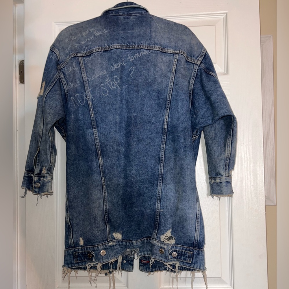 Zara distressed denim jacket with saying on the back, size M - Picture 8 of 8